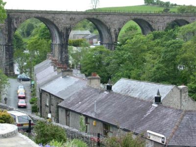 Ingleton and its viaduct