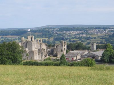 Middleham Castle